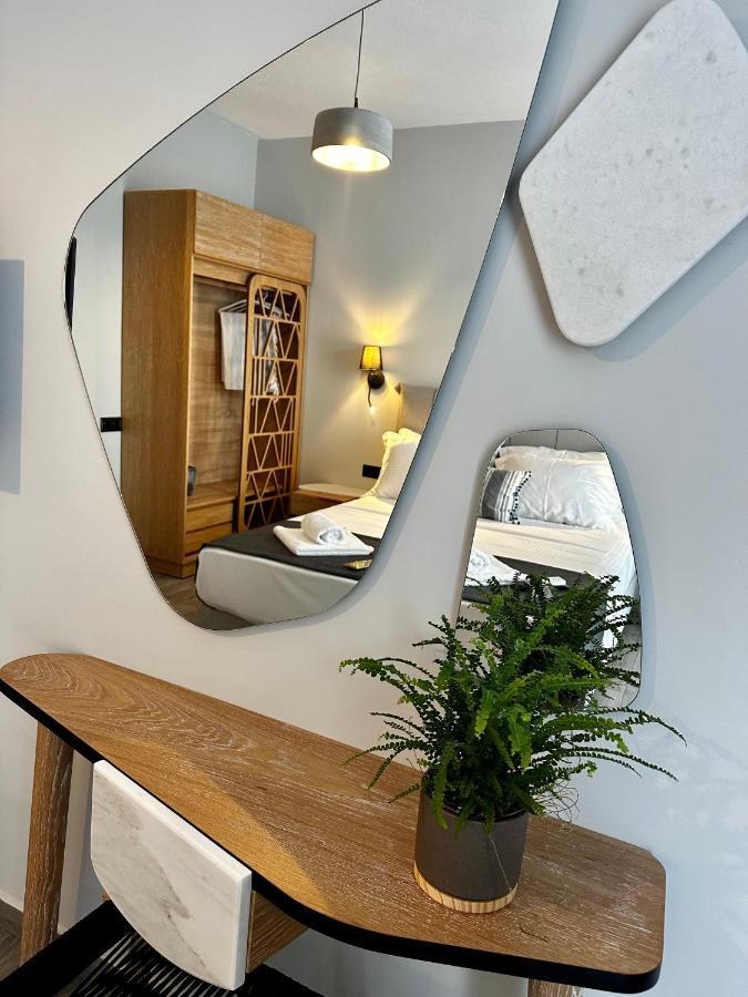 Aparthotel Thea Comfy Living Vrasná Exterior foto